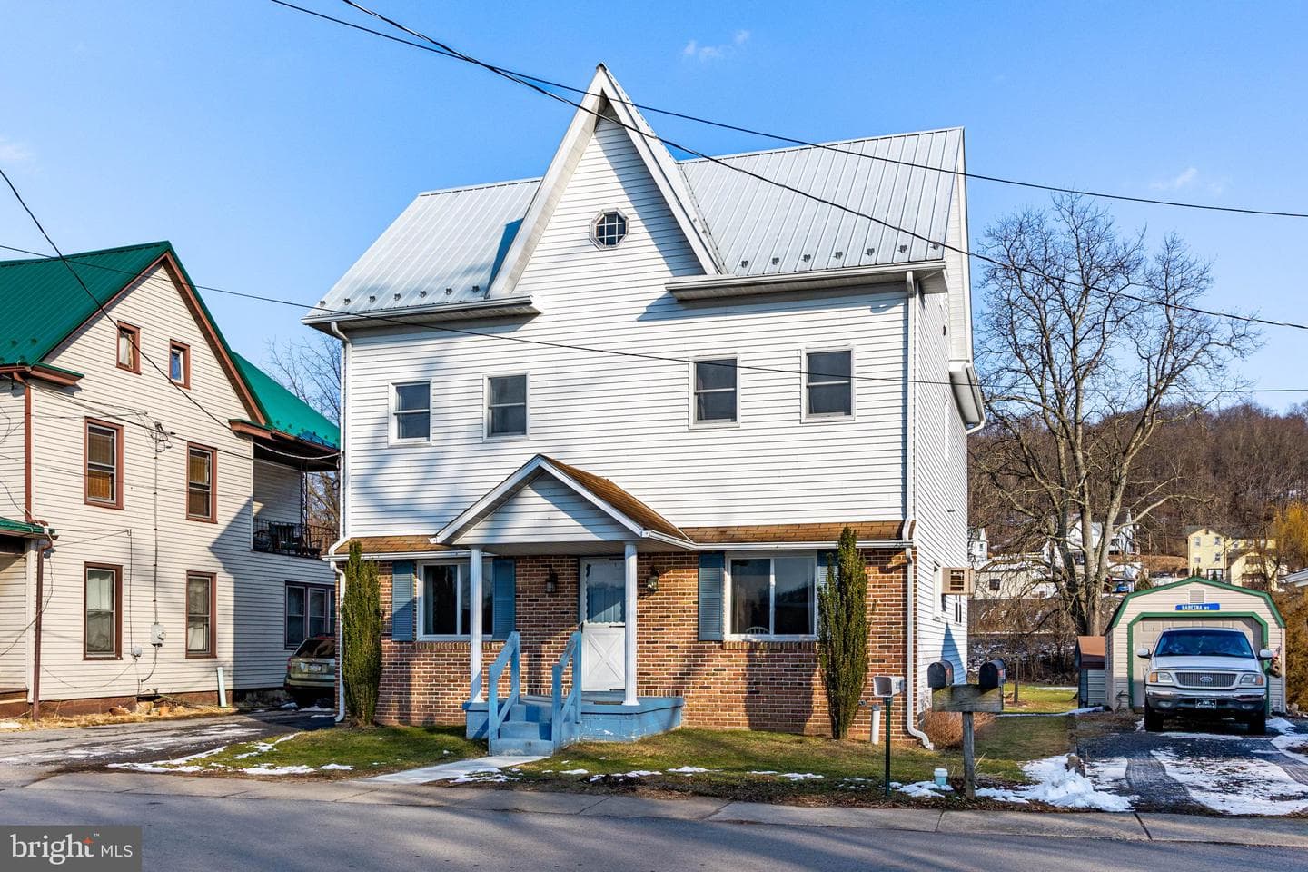 250 Riverside Lane photo 30