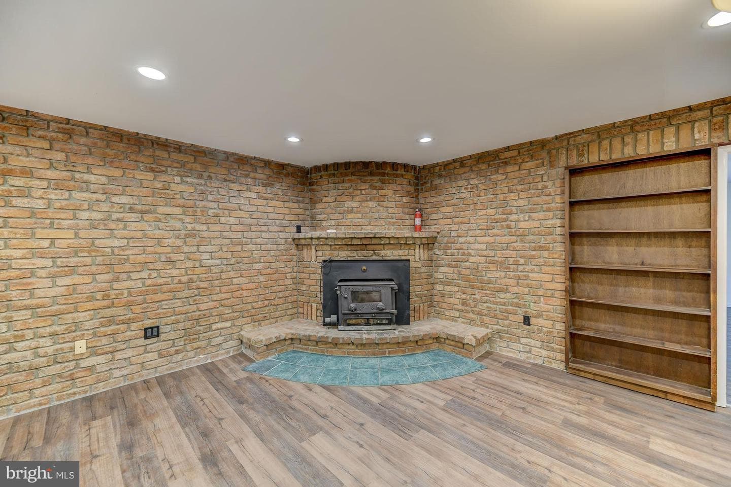 148 Penn Avenue photo 13