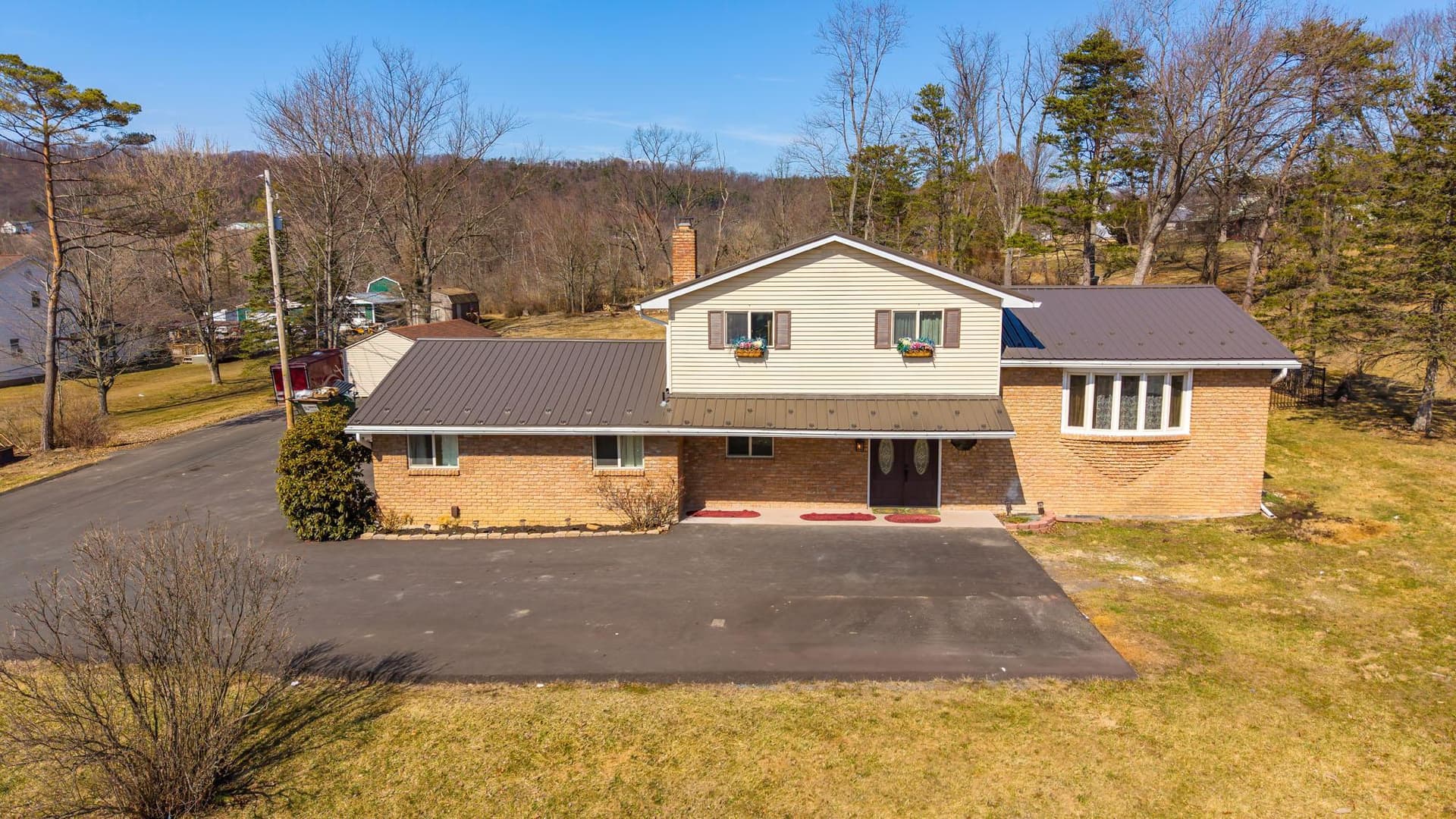 148 Penn Avenue, Elysburg