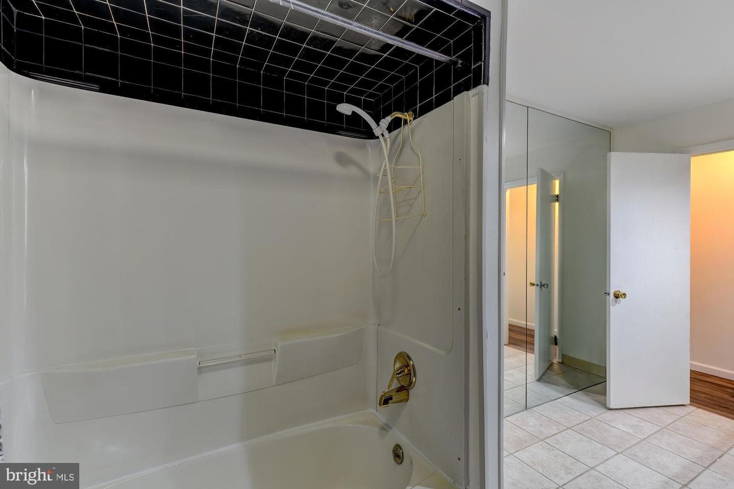 148 Penn Avenue photo 60