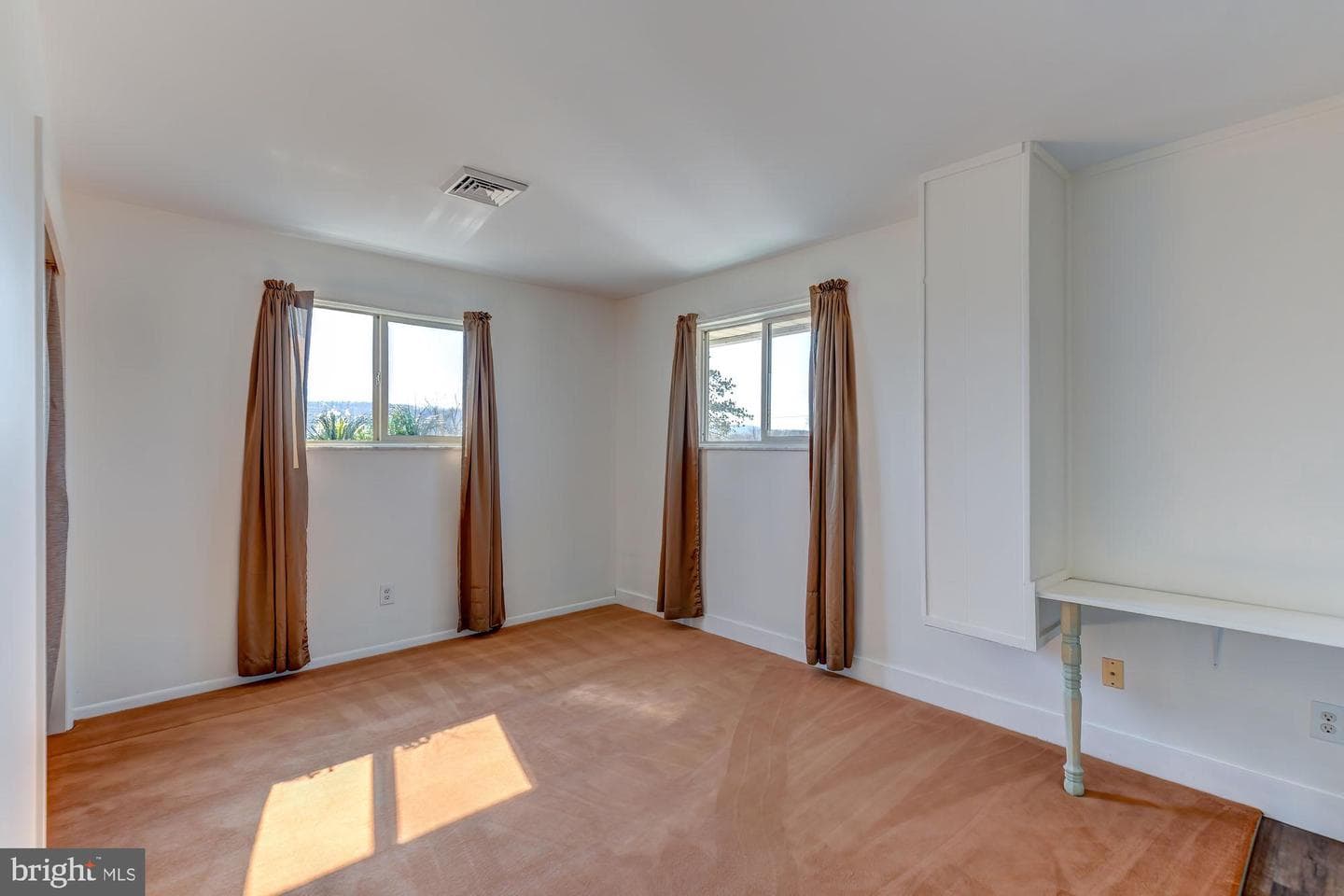 148 Penn Avenue photo 63
