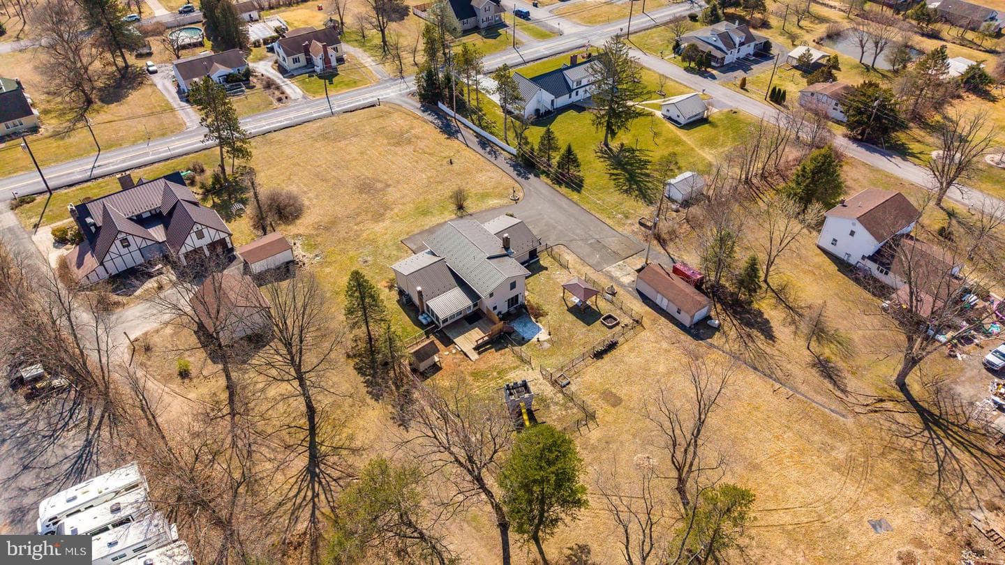 148 Penn Avenue photo 83