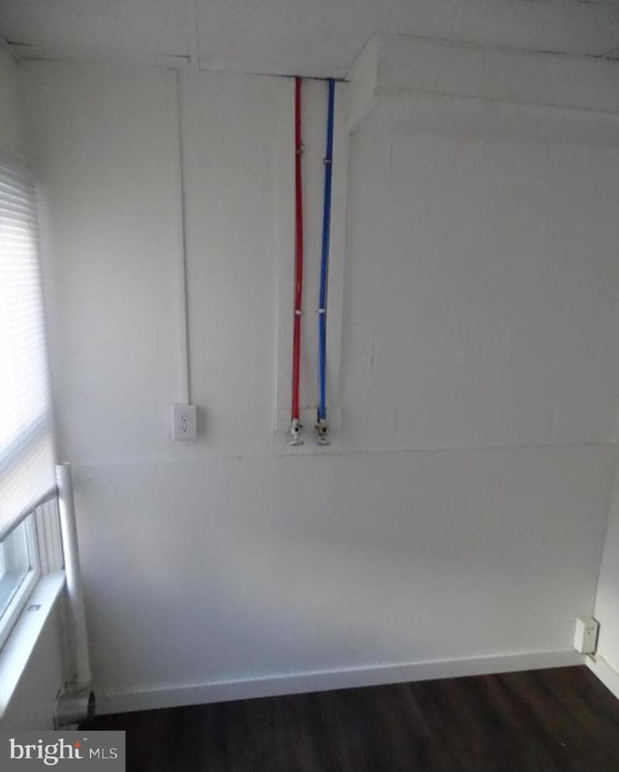 104 N Poplar Street photo 6