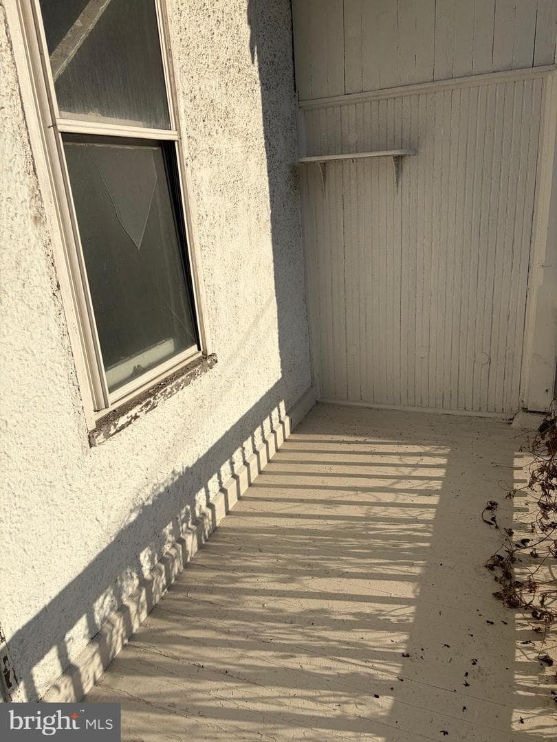 8 N Locust Street photo 28