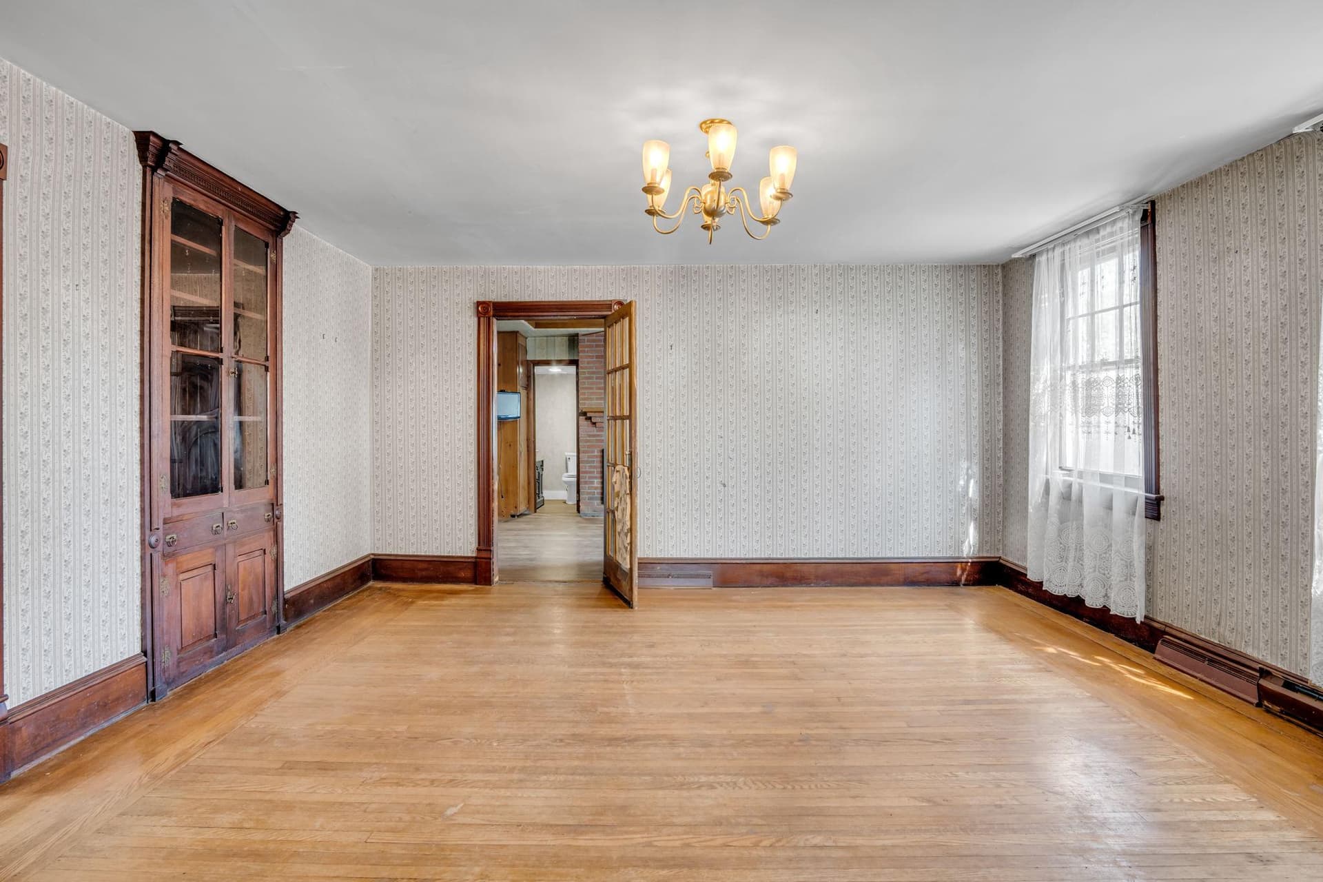 243 Water Street photo 18