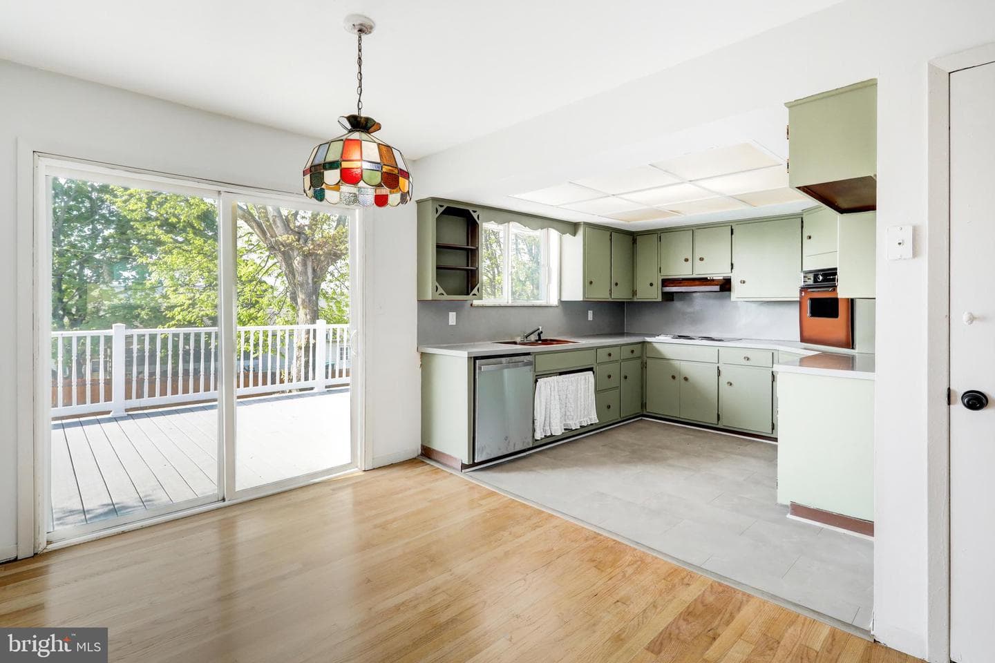 211 Birchwyn Drive photo 5