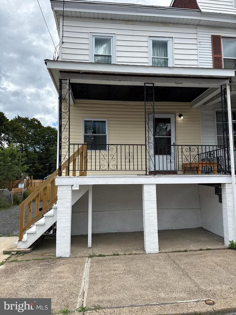 133 N Locust Street