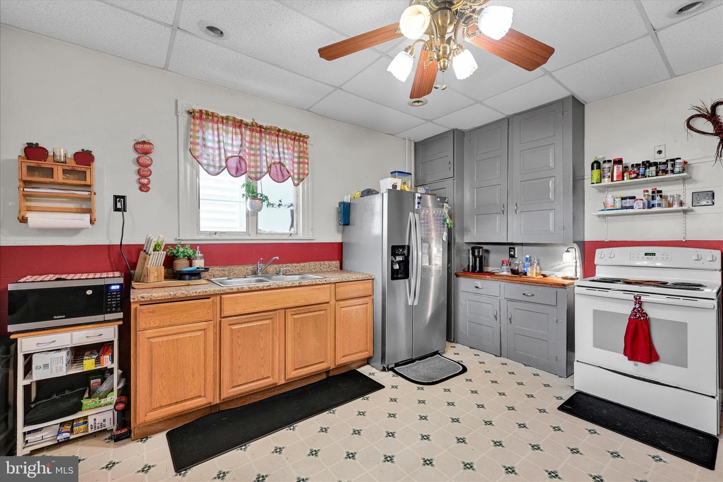 847 Pine Street photo 13