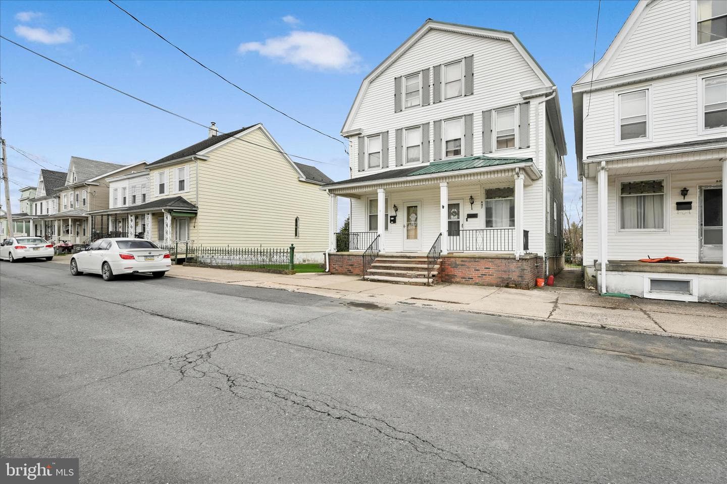 847 Pine Street photo 5