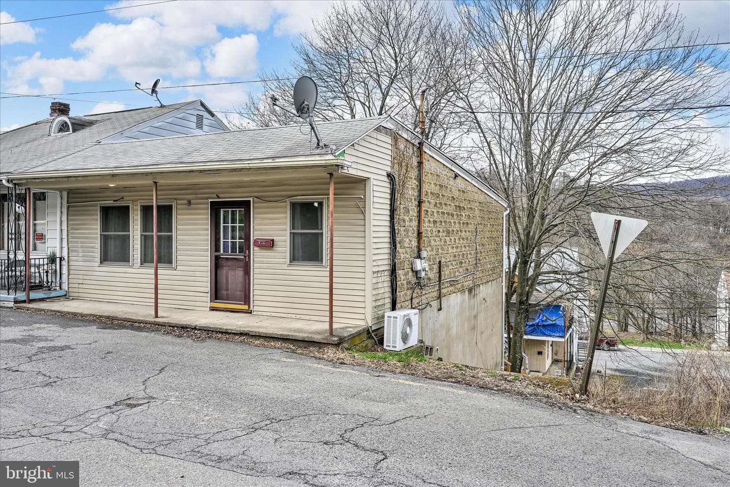 602 Hillside Avenue photo 3