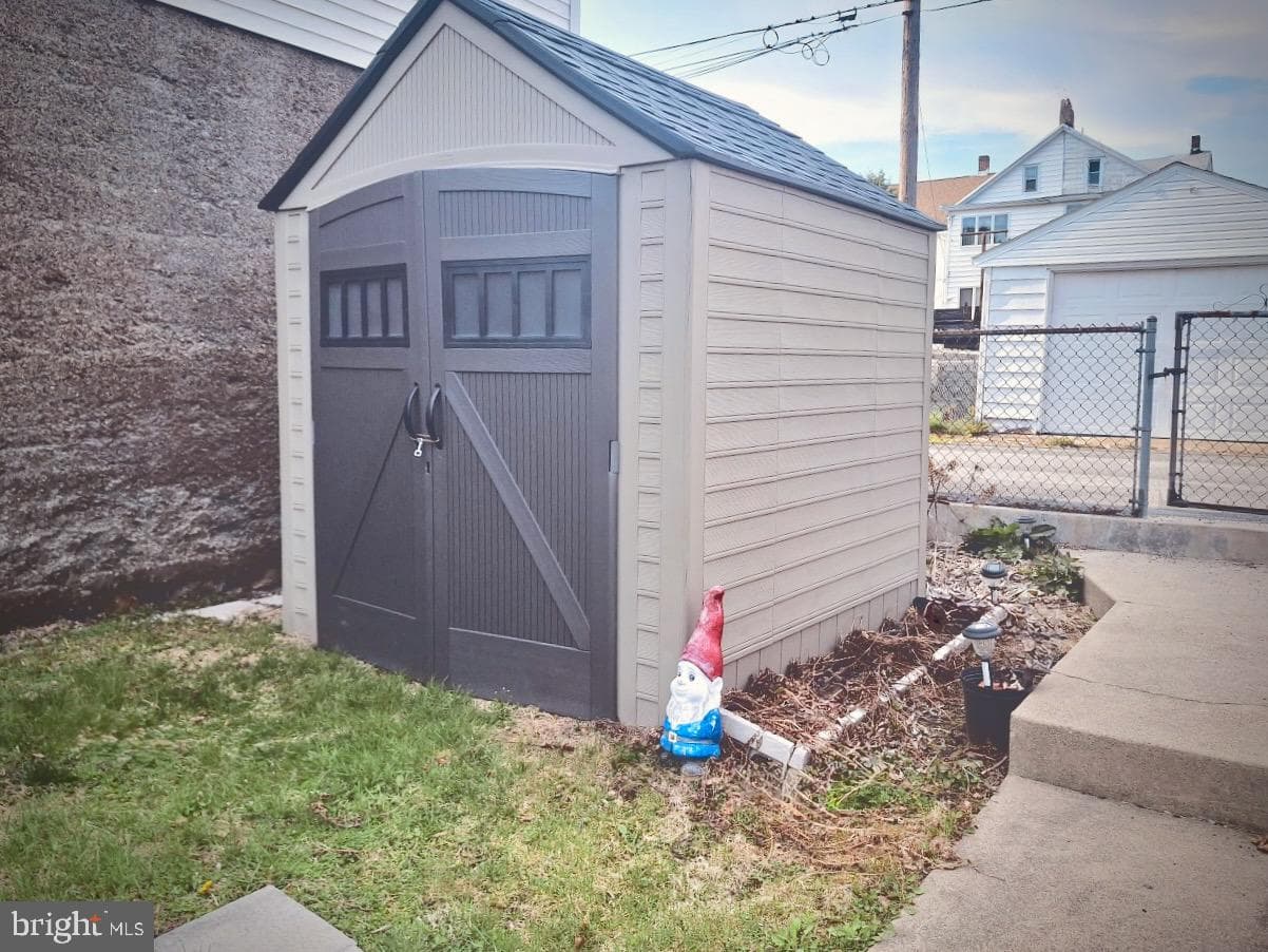1140 Poplar Street photo 17