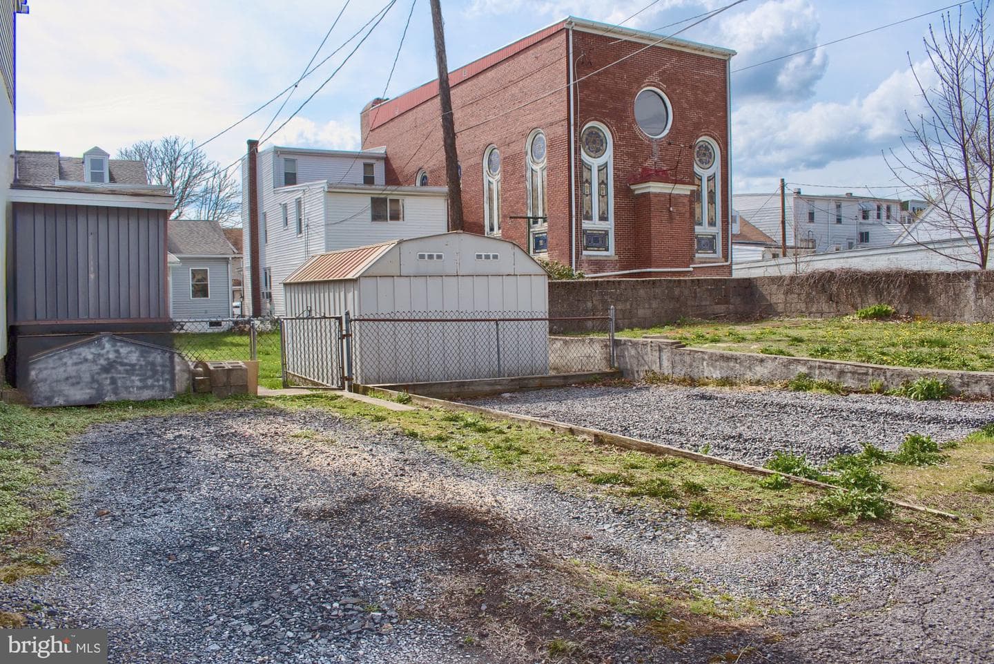 143 S Maple Street photo 12