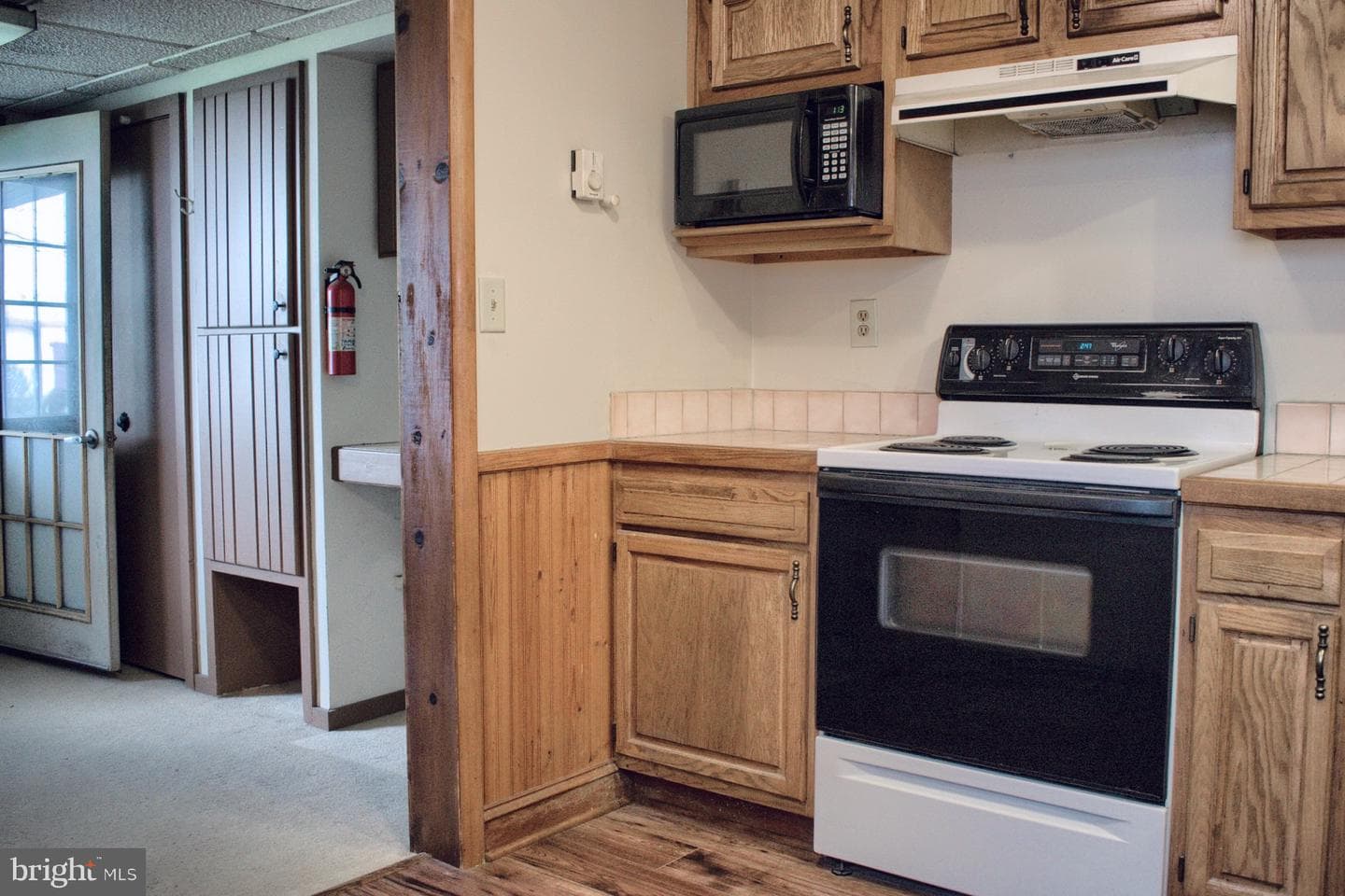 143 S Maple Street photo 7