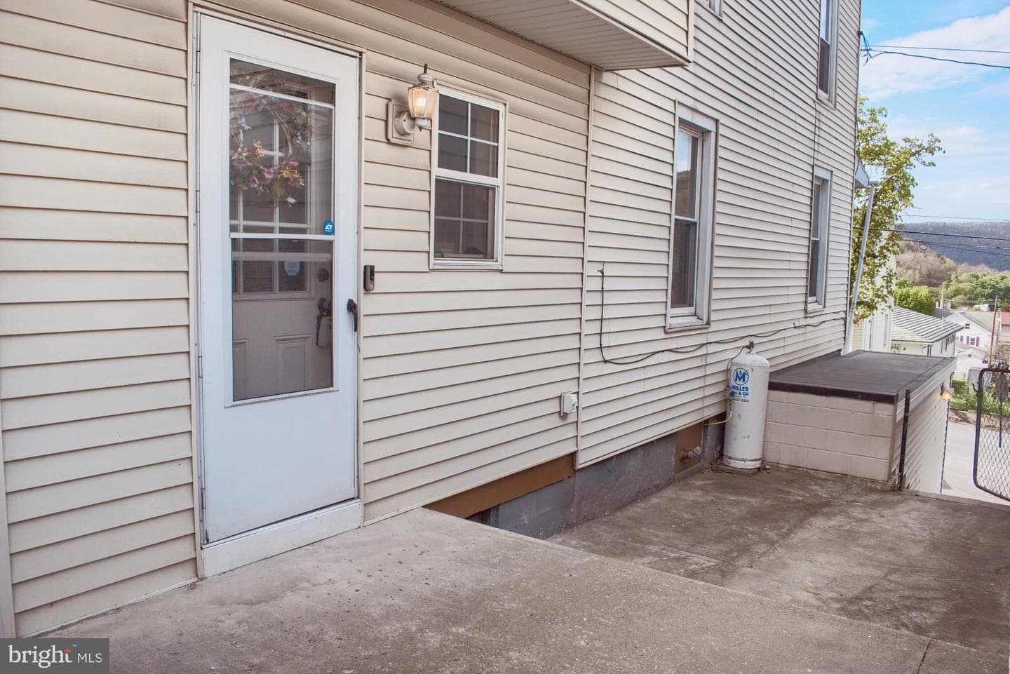 714 W Mulberry Street photo 17