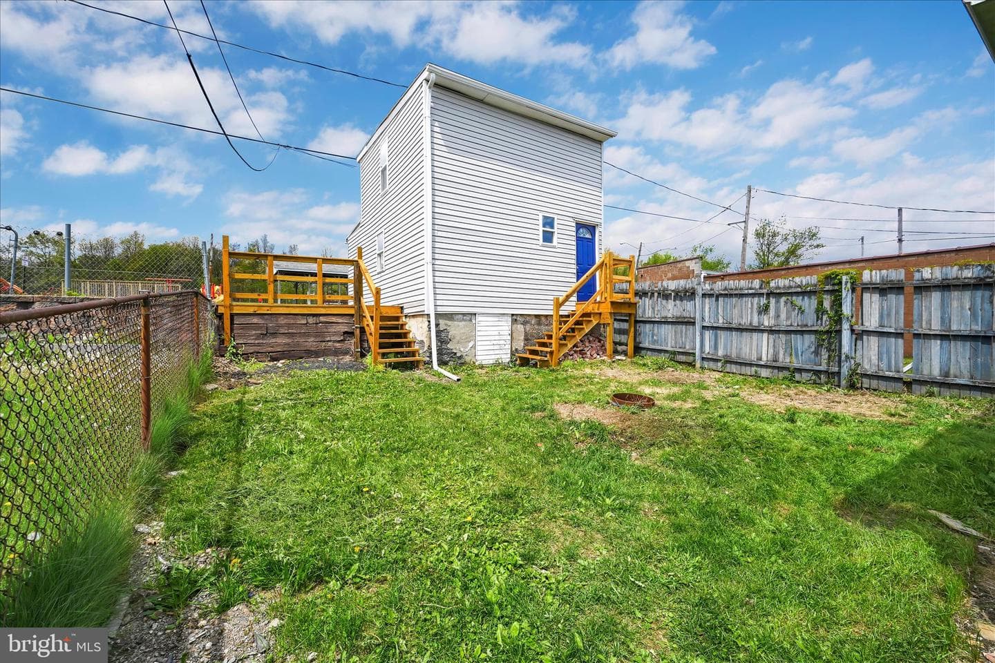 109 W North St photo 29