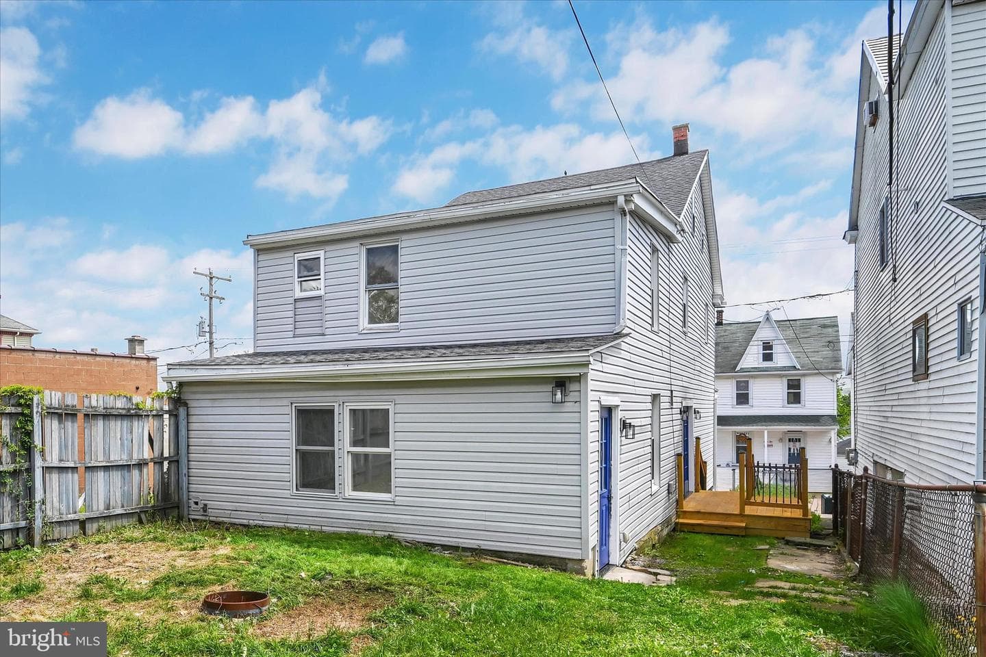 109 W North St photo 30