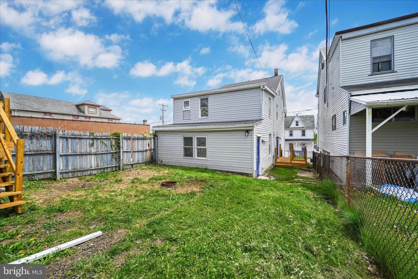 109 W North St photo 31