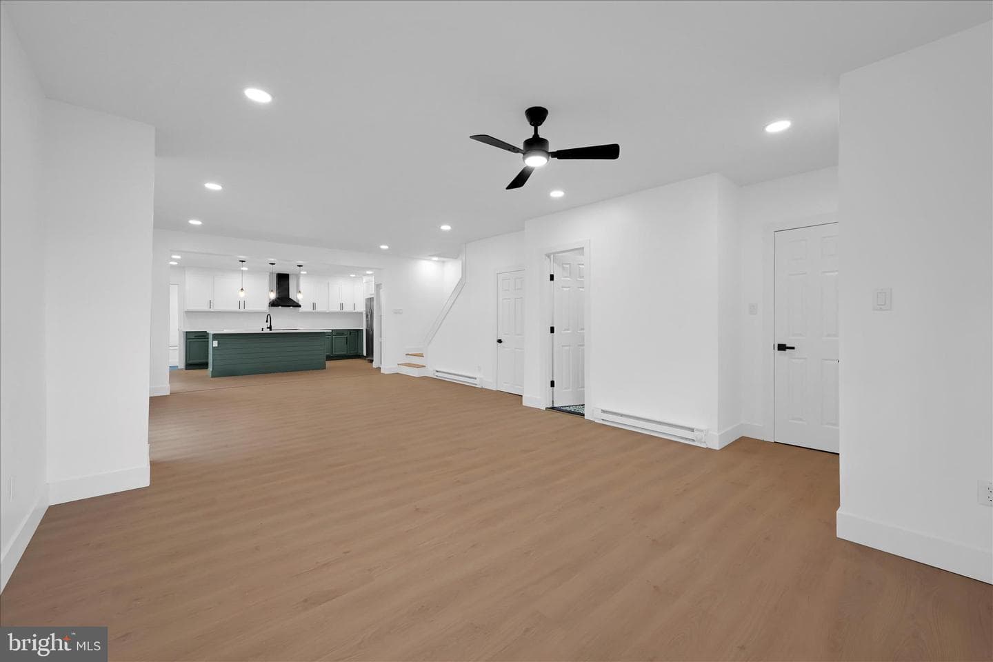 109 W North St photo 6