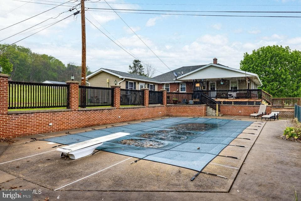 51 Harmon Lane photo 18