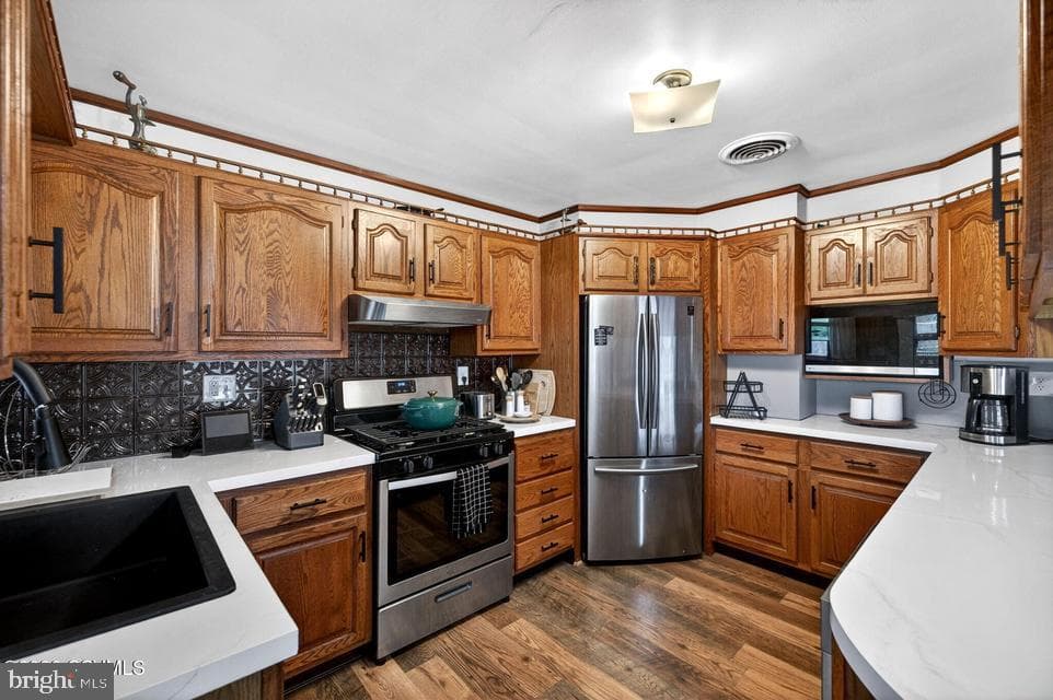 51 Harmon Lane photo 5