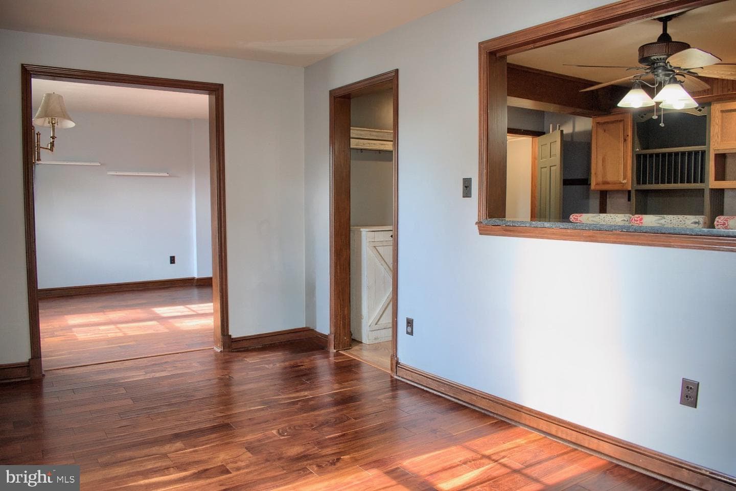 1550 Mulberry Street W photo 5
