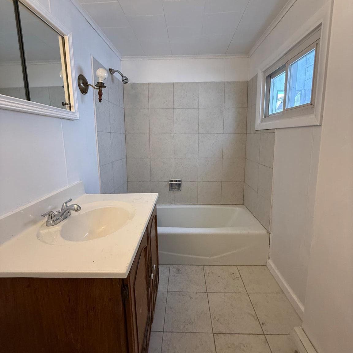 213 S Franklin Street photo 4