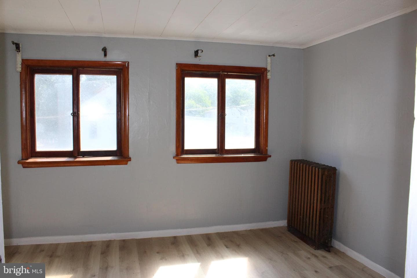 148 N Locust Street photo 14