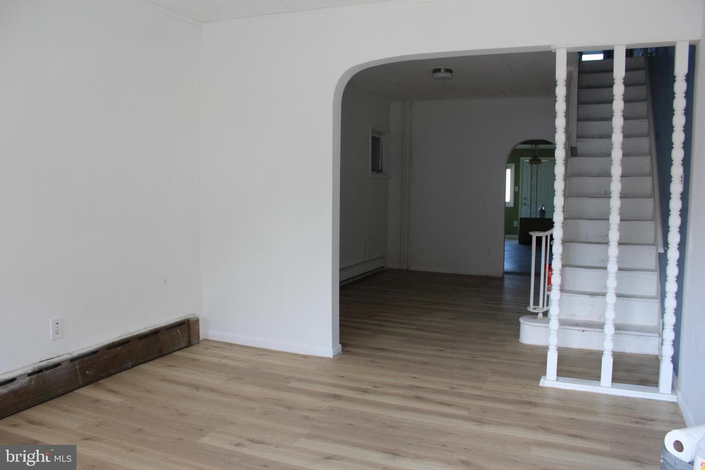 148 N Locust Street photo 3