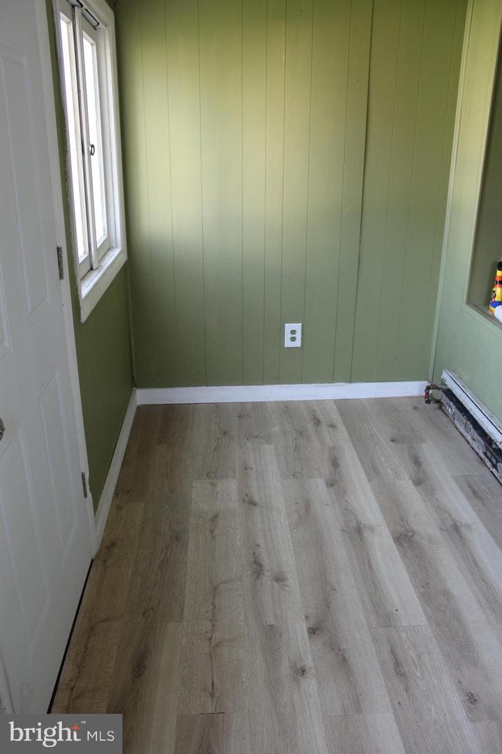 148 N Locust Street photo 6