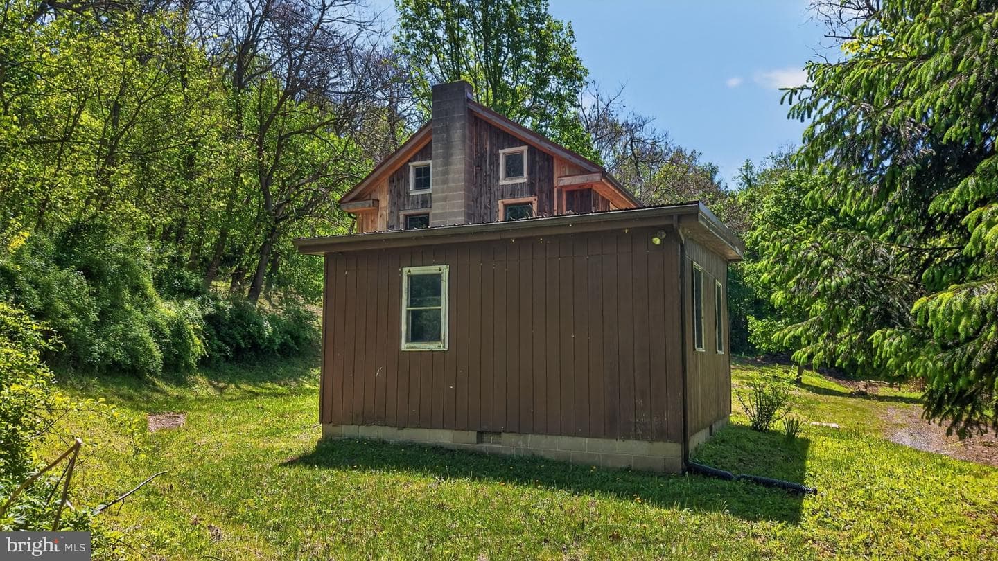 2210 State Route 147 photo 15