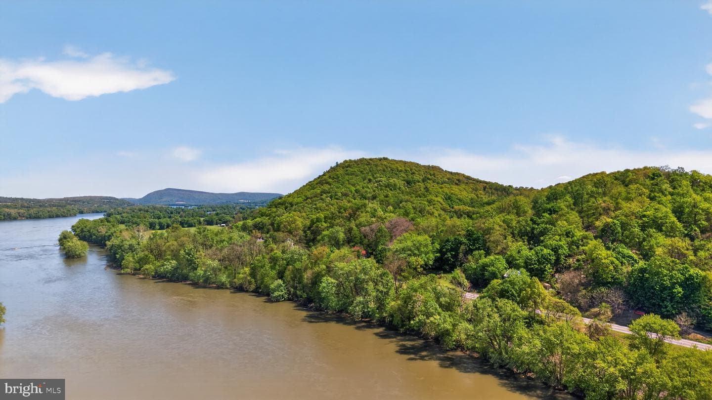 2210 State Route 147 photo 4
