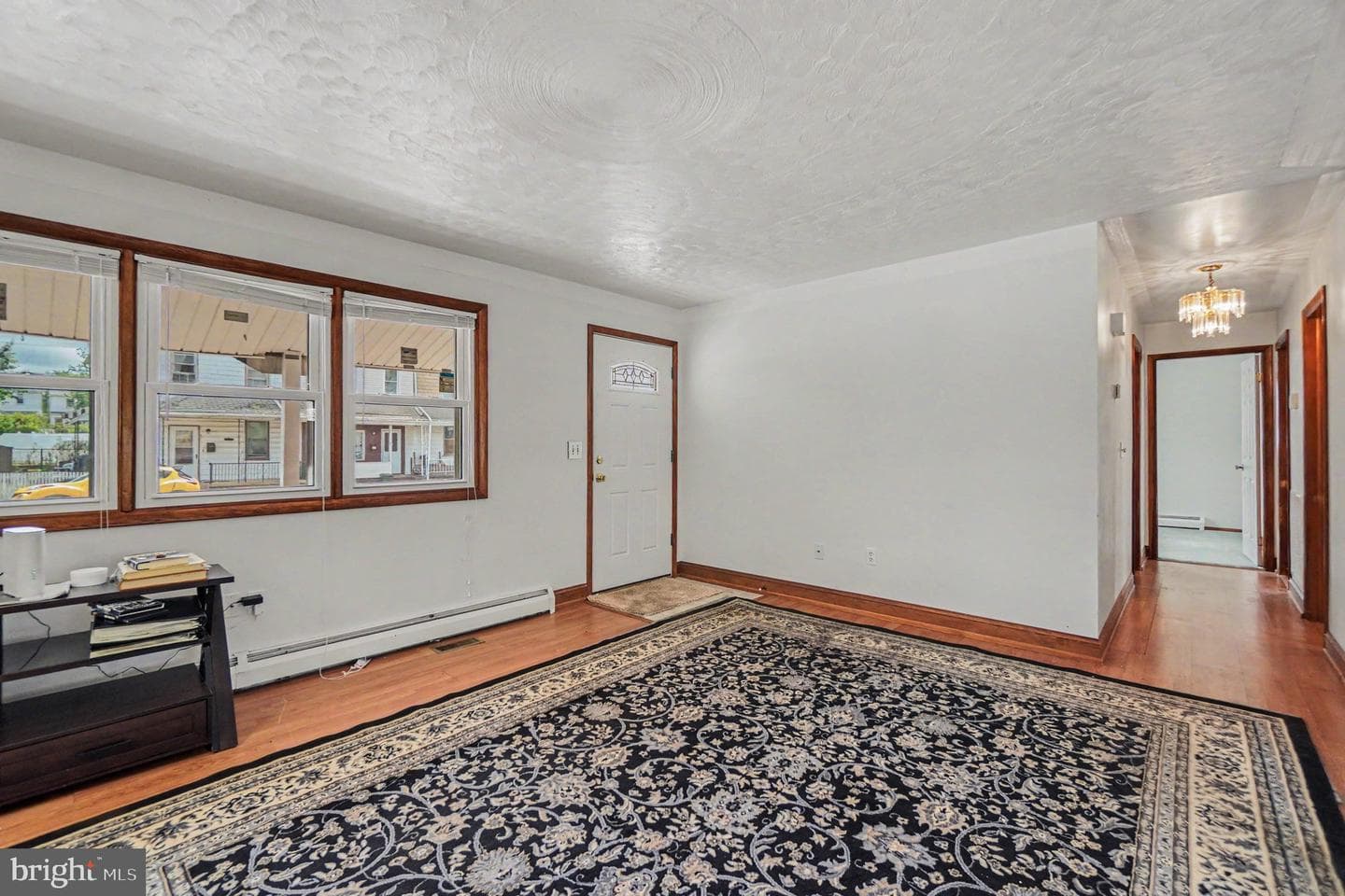 32 N Poplar Street photo 4