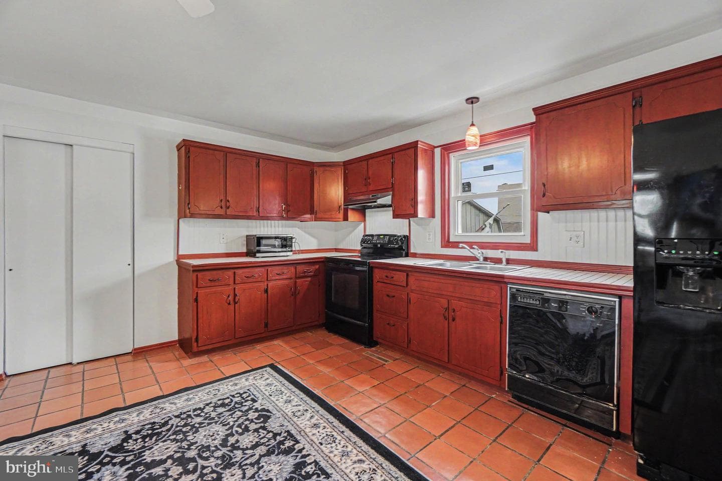 32 N Poplar Street photo 6