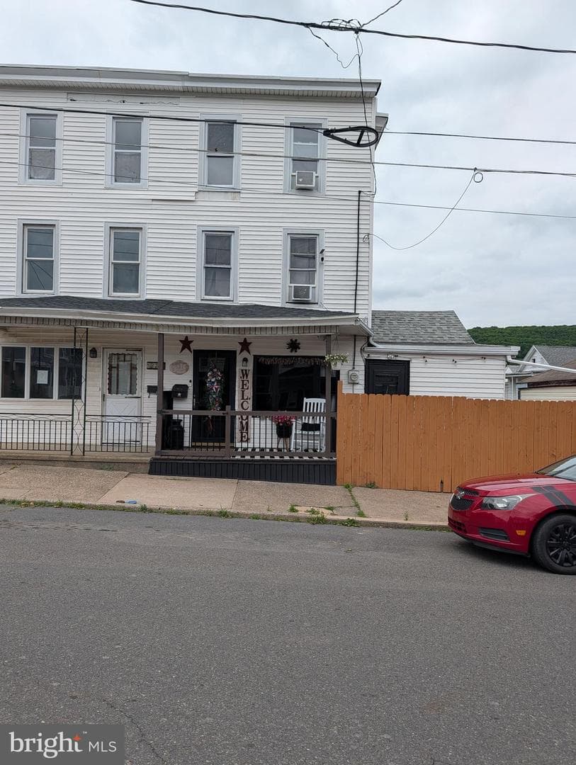 331 E 3rd Street, Mount Carmel