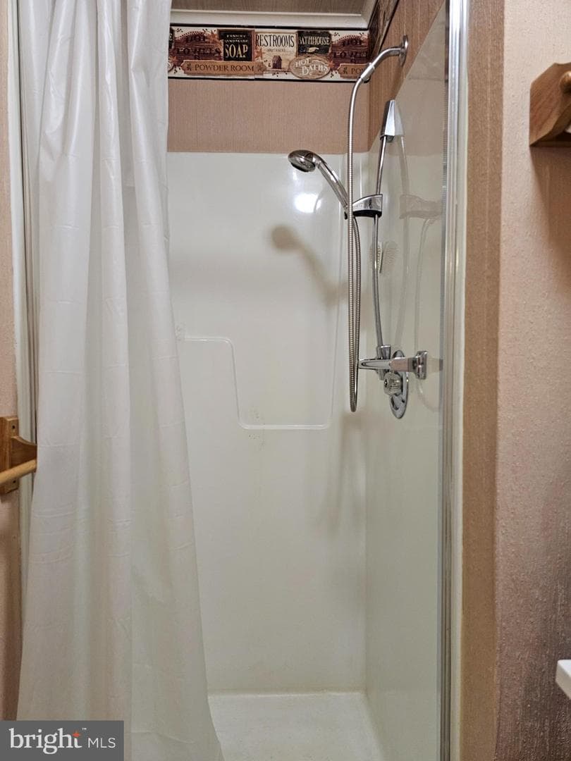 184 Greco Lane photo 17