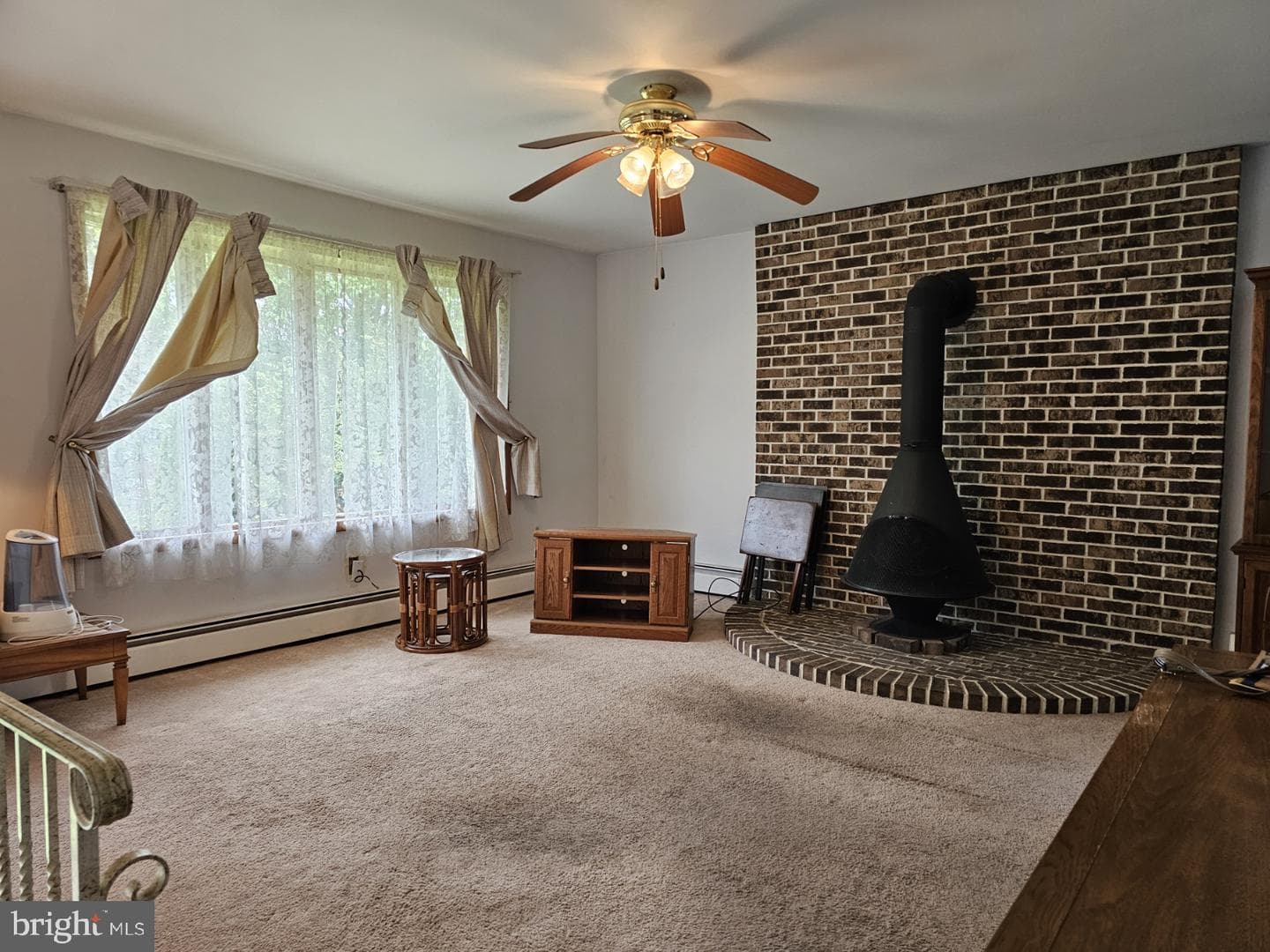 184 Greco Lane photo 3