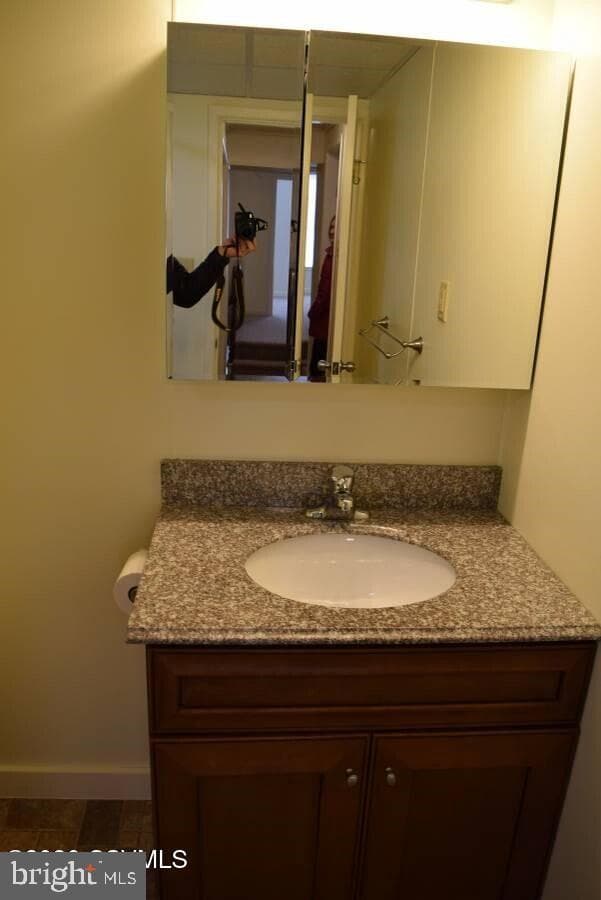 123 Center Street photo 5