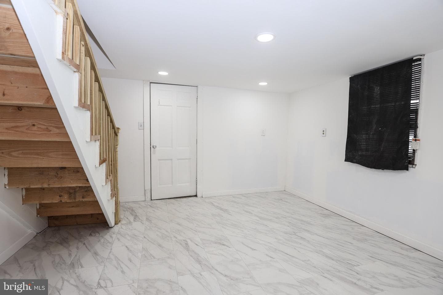 204 3rd Street photo 21