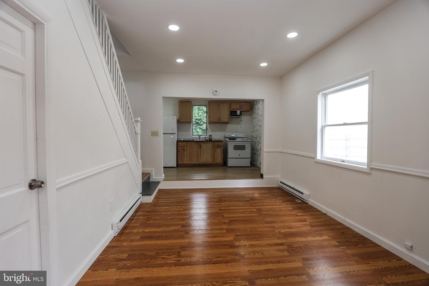 204 3rd Street photo 7