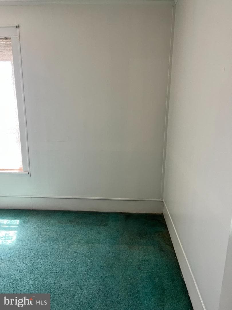 38 E Sunbury Street photo 17