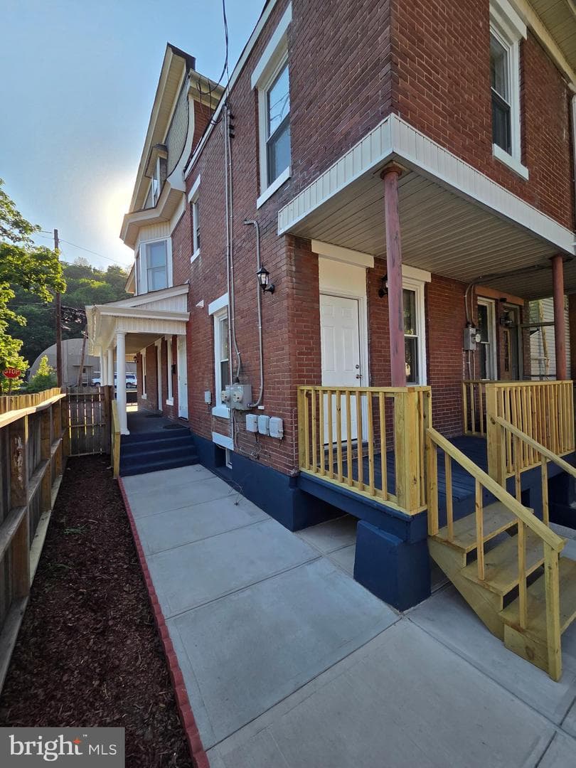 351 S 5th Street photo 40