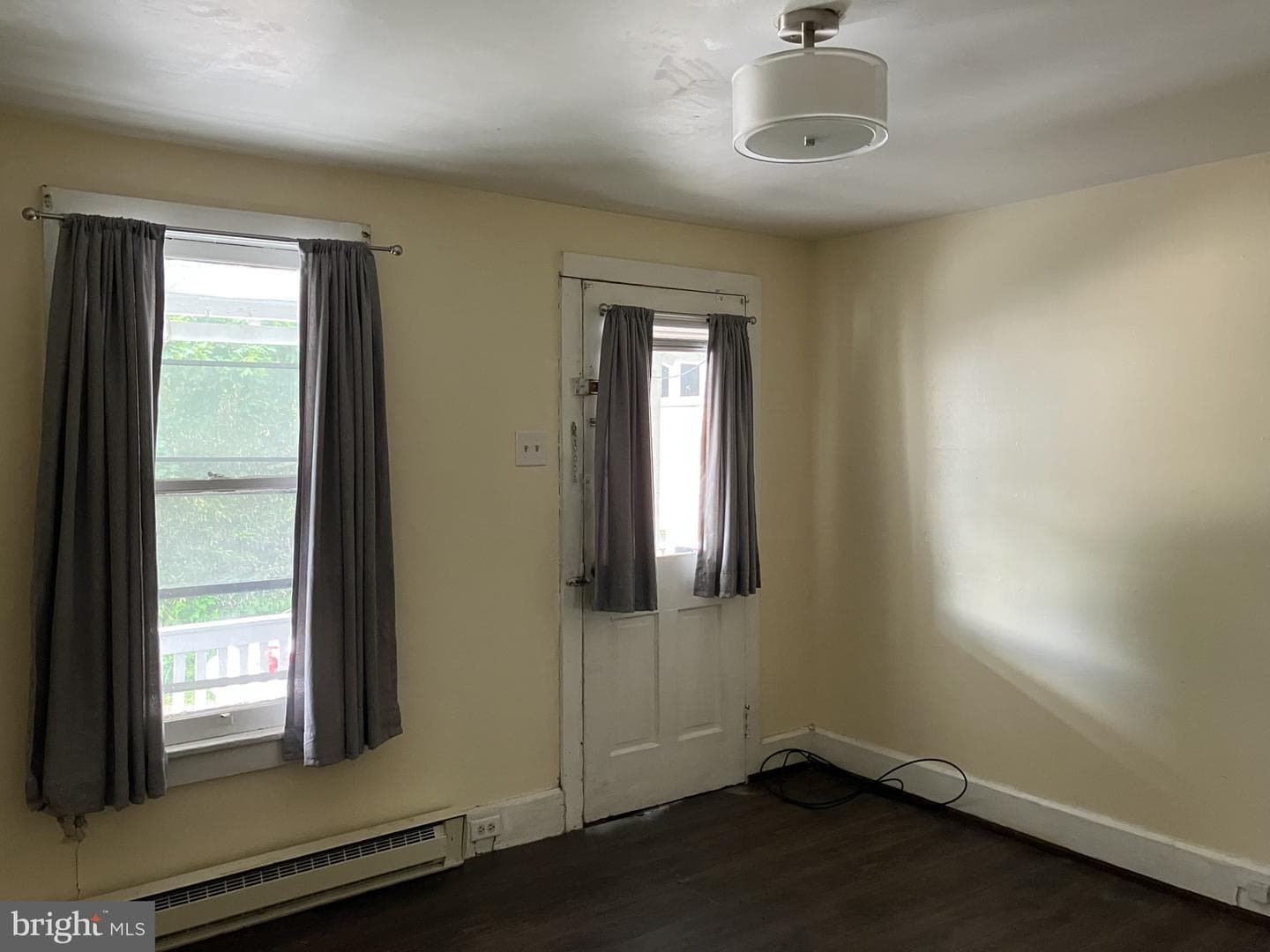 918 W Wood Street photo 4