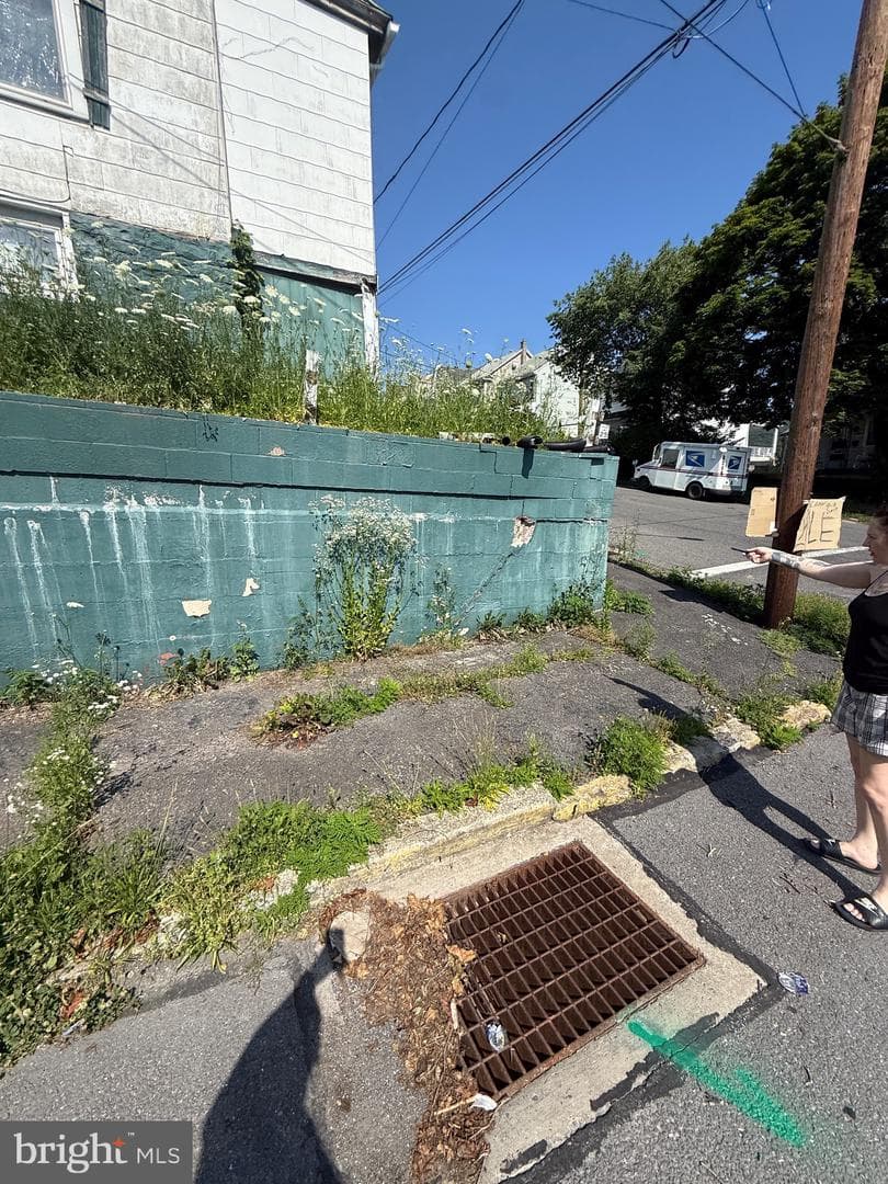 1000 W Mulberry Street photo 4