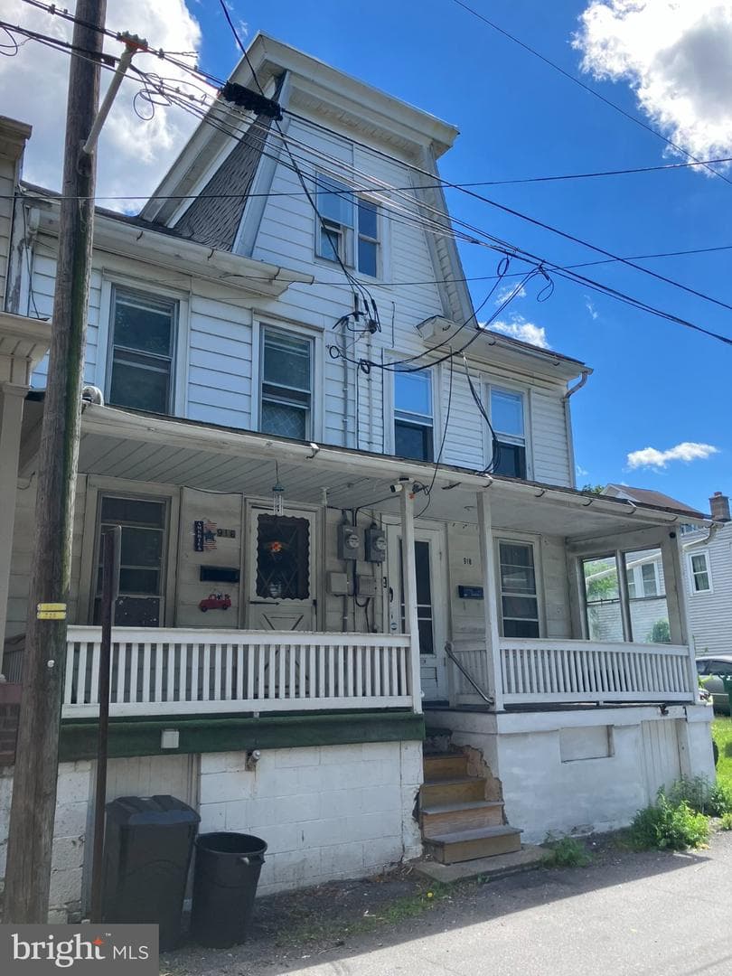 916 W Wood Street photo 1