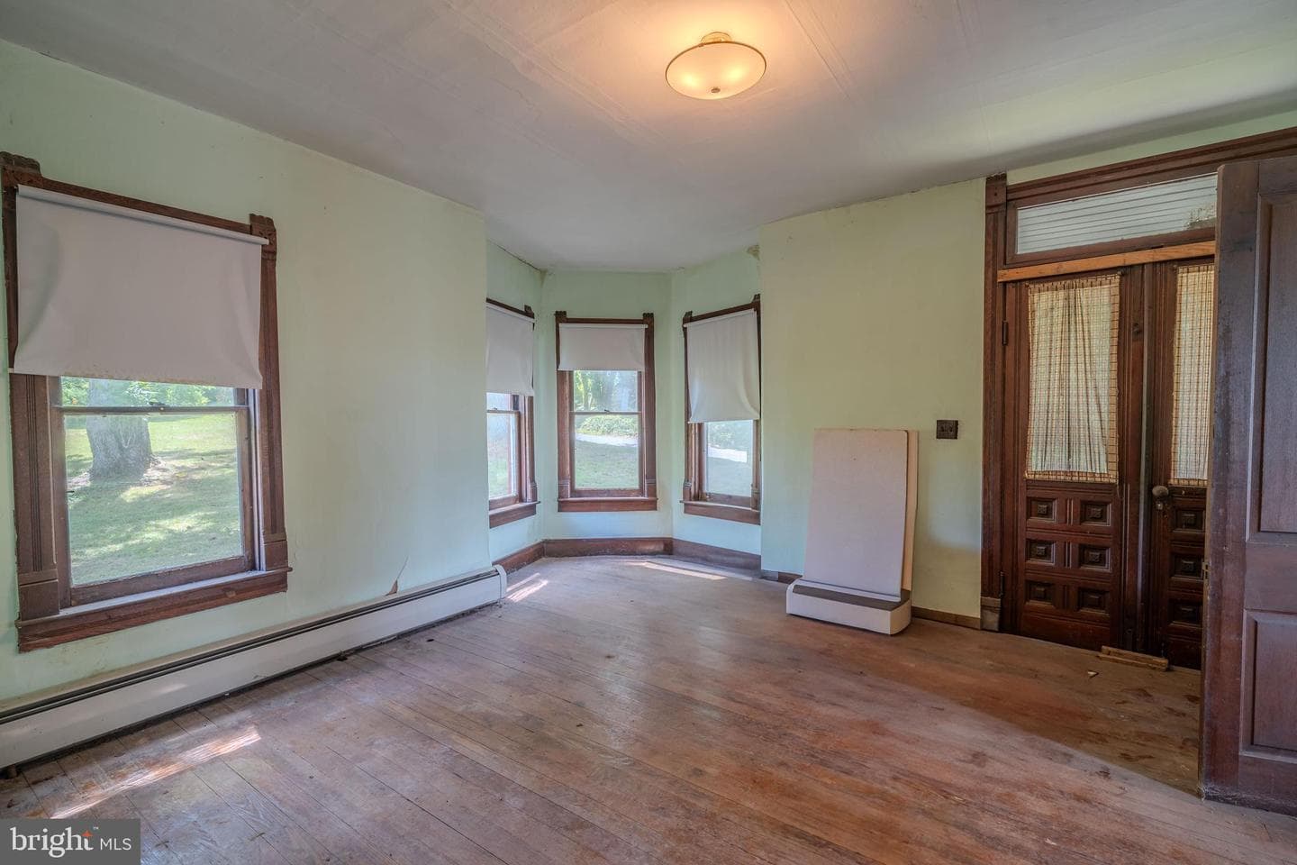 205 Sunbury Street photo 12