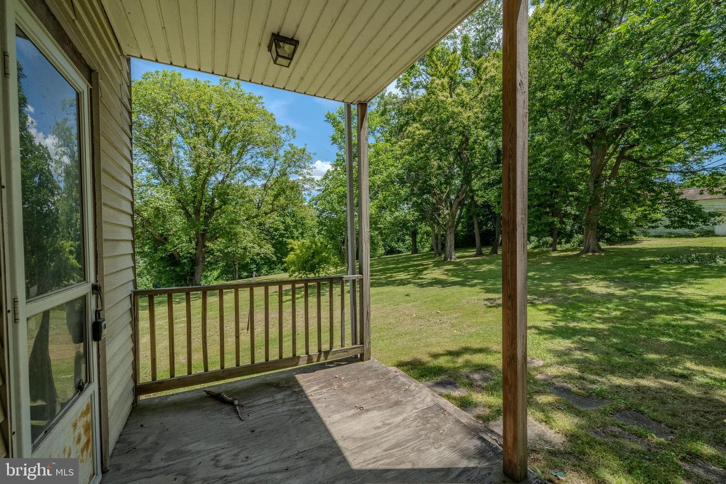 205 Sunbury Street photo 3