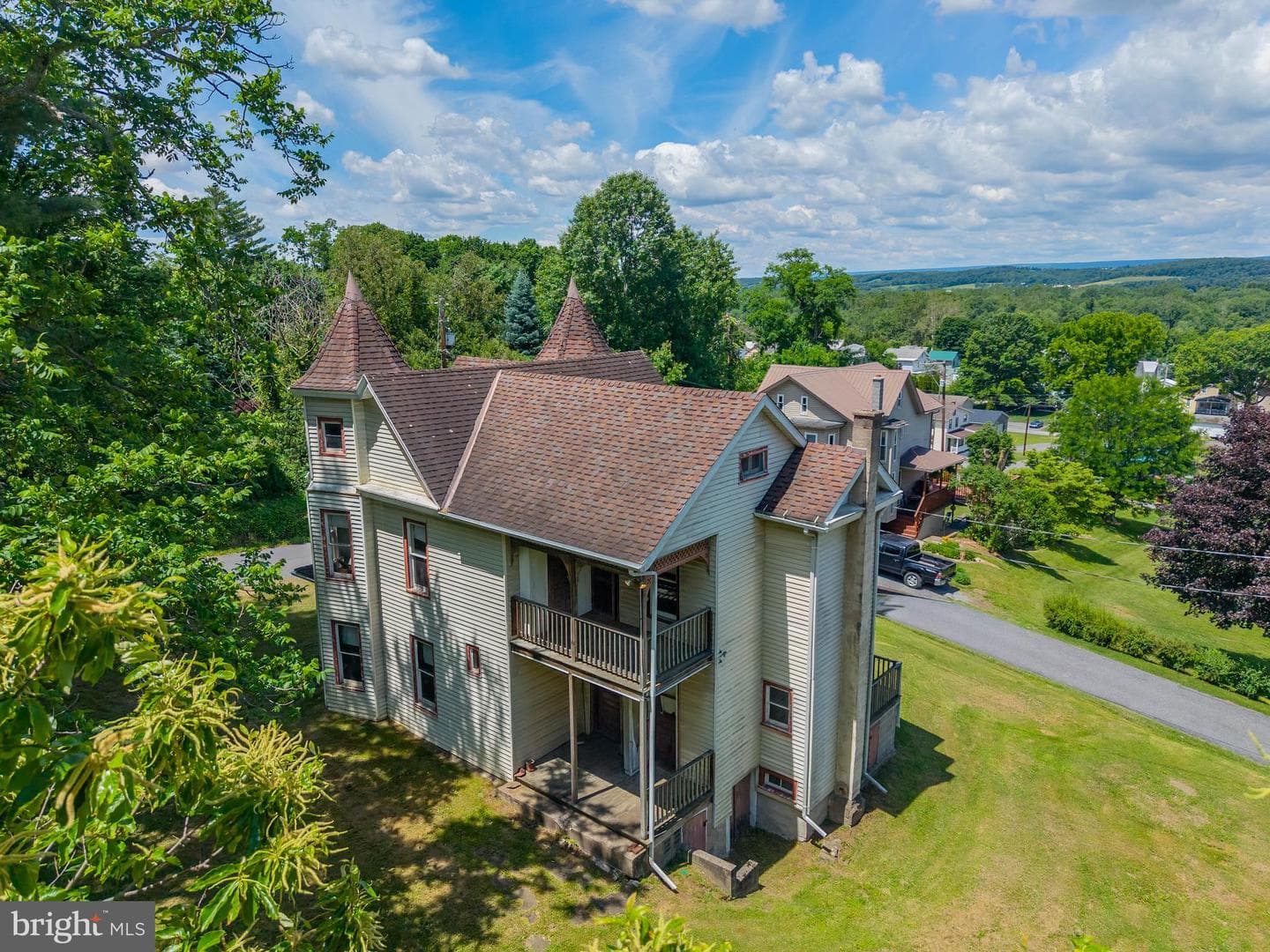 205 Sunbury Street photo 30