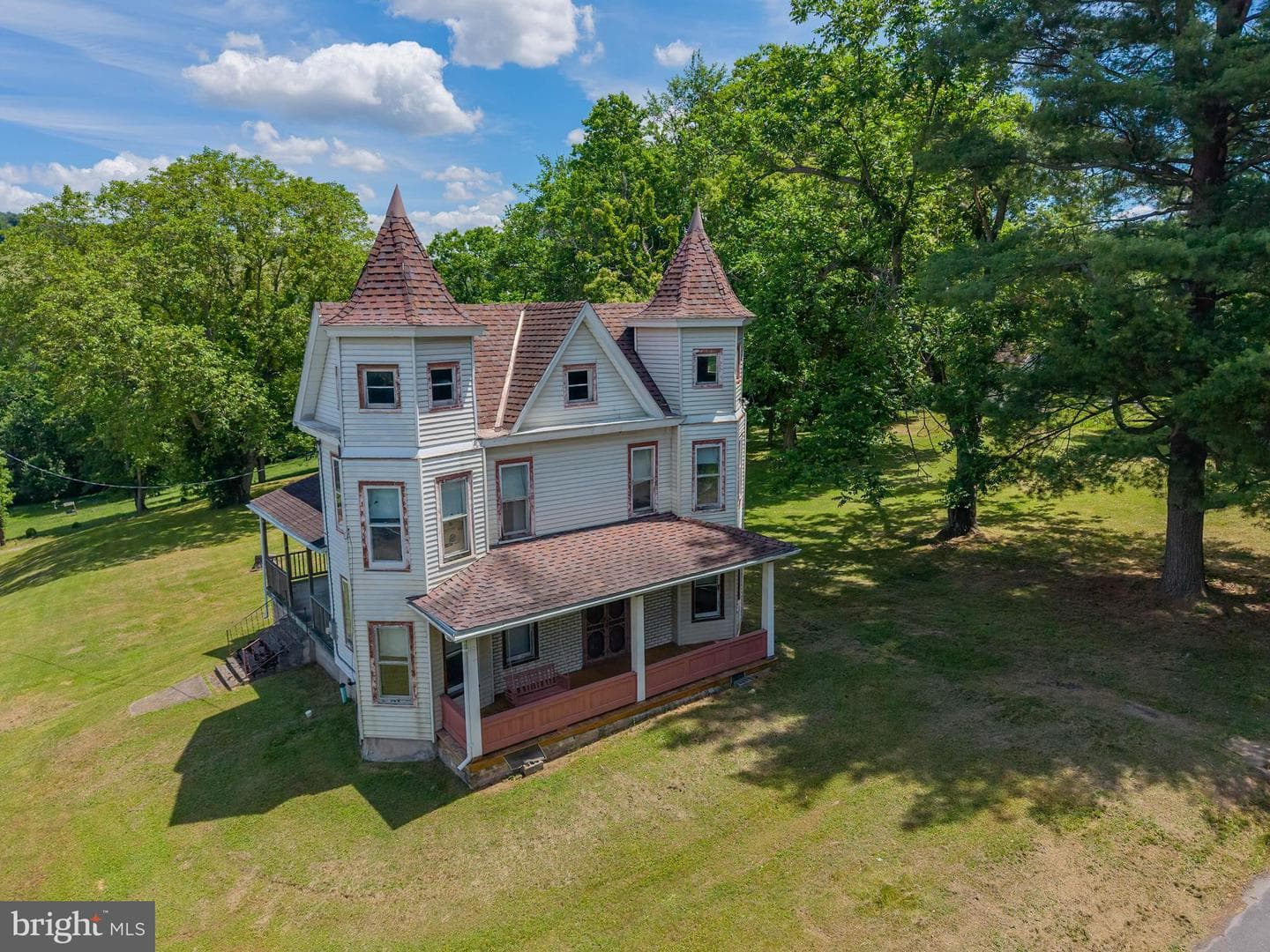 205 Sunbury Street photo 40