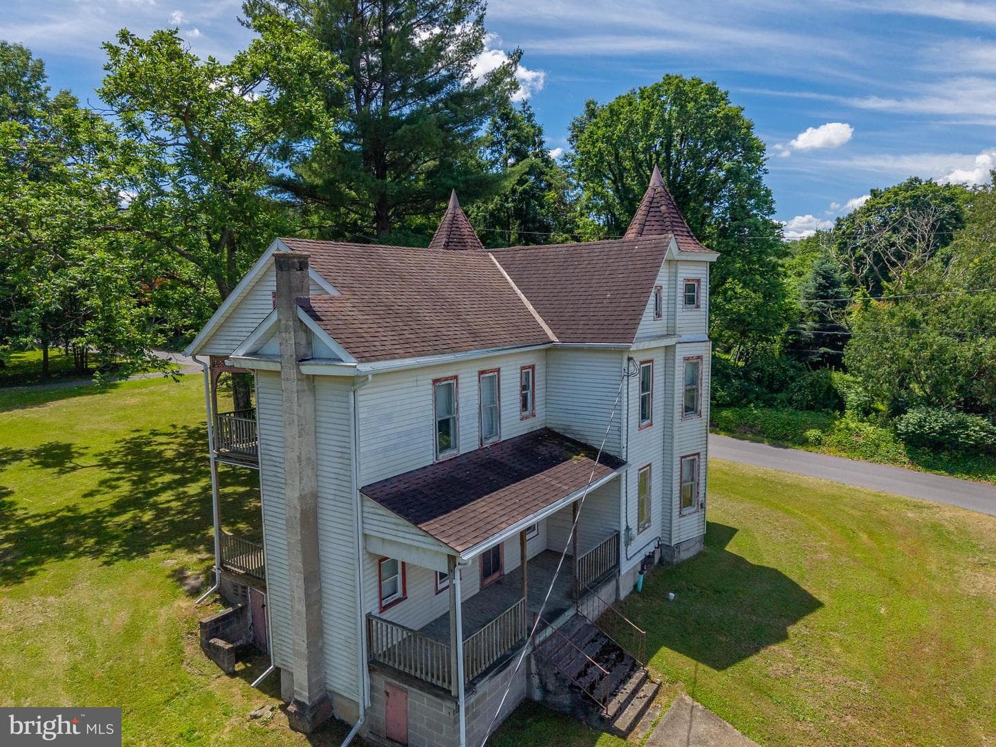205 Sunbury Street photo 42
