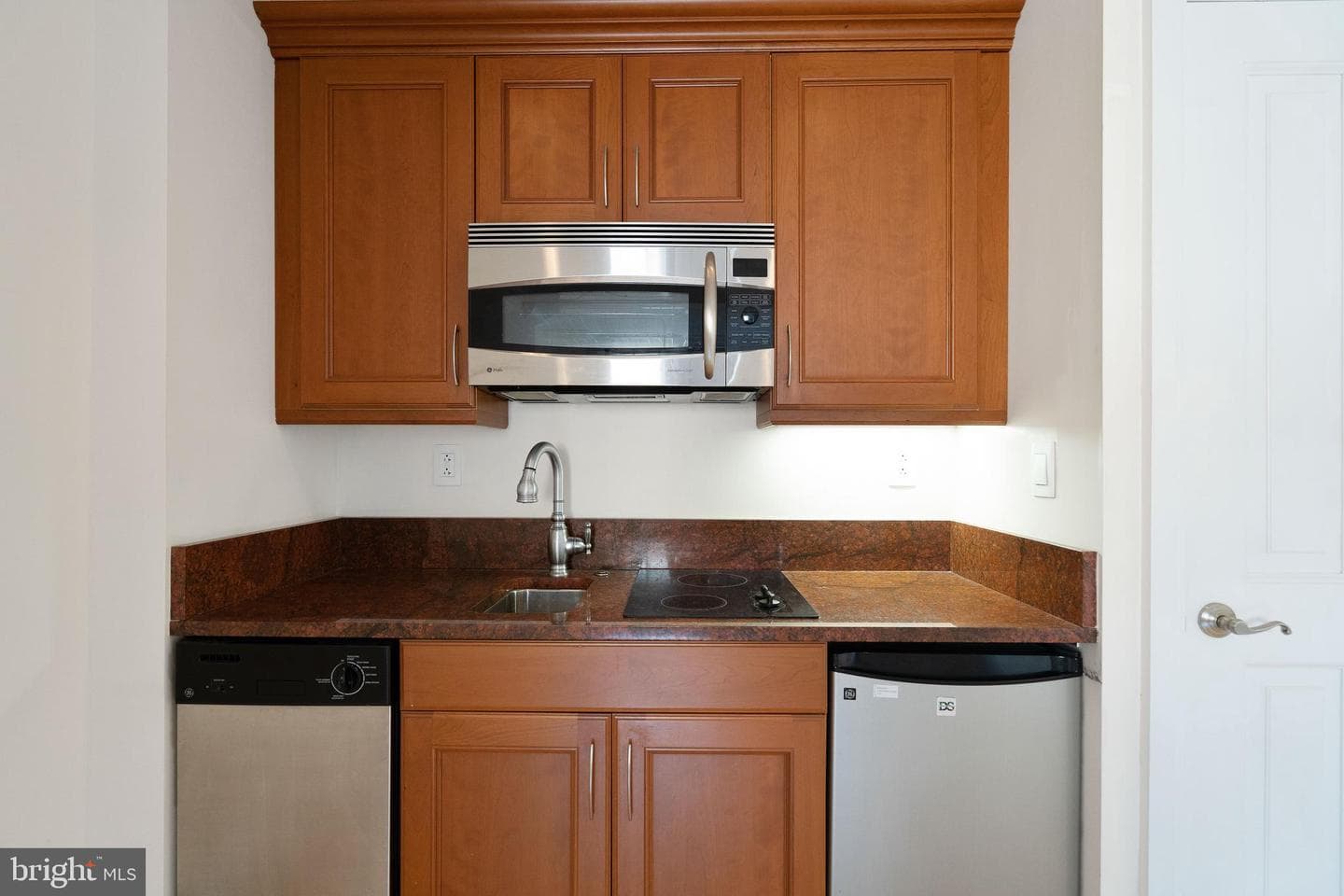 1701 Locust Street #1417 photo 5